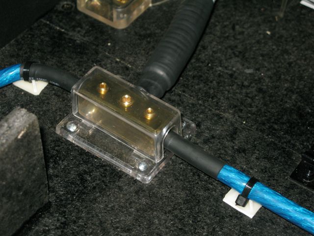 rozvodny blok - minus kabel ( 50 qmm - 2x25qmm )