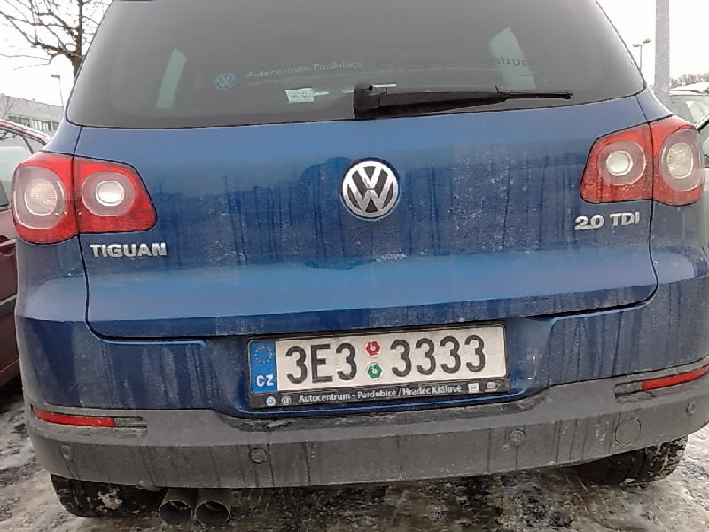 17122010980-001.jpg
