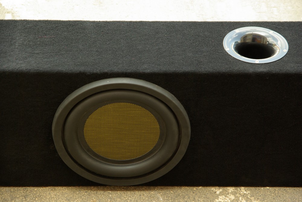 detail subwoofer a bassreflex
