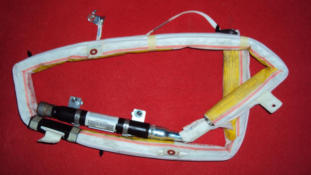 Hlavový airbag pravý z i20.