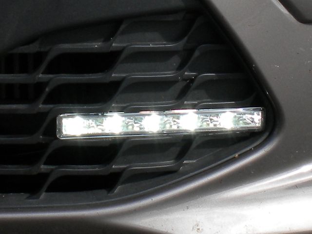 Detail2 640x480.jpg