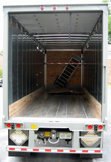 abf_u-pack_trailer_inside.jpg