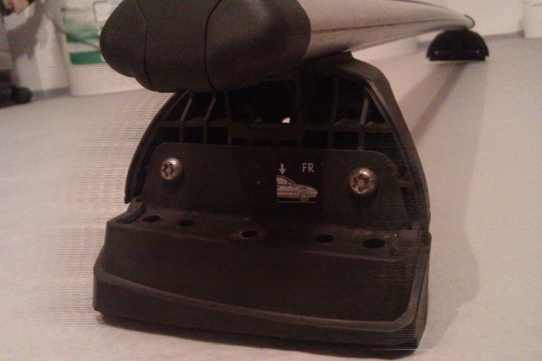 vymenene originalne srouby za bezpecnostne