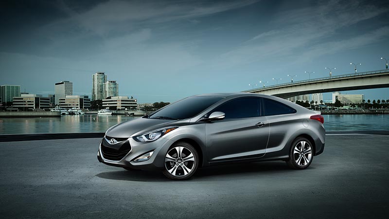 elantra-coupe-hyundai-2014-24.jpg