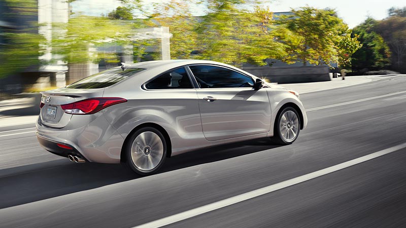 elantra-coupe-hyundai-2014-27.jpg