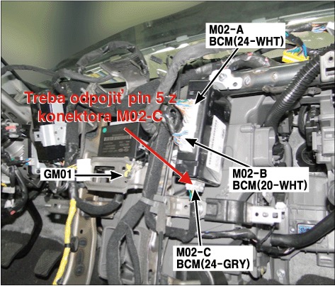 BCM, konektor M02-C, pin 5, šedo-čierny kábel.jpeg