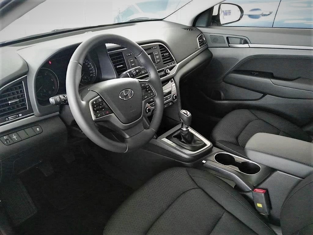ab_orig_54627776_hyundai-elantra-2017-hyundai-elantra-1-6i-style-94kw.jpg