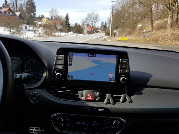 Dle navigace jsem uprostřed Slezské Harty-mám vlastně ponorku :-)