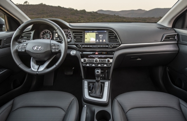 2019-hyundai-elantra-b1_o.jpg