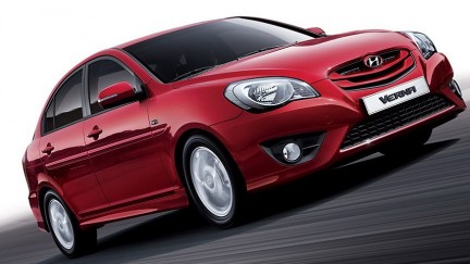 HyundaiAccentrestylingprimeimmagini_01.jpg