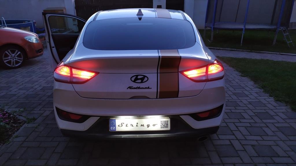 Hyundai i30 Fastback 261.jpg