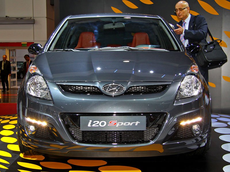 Hyundai_i20_2010_Brabus_Sport_Edition -front_tuning_SUPERlights! -1.jpg