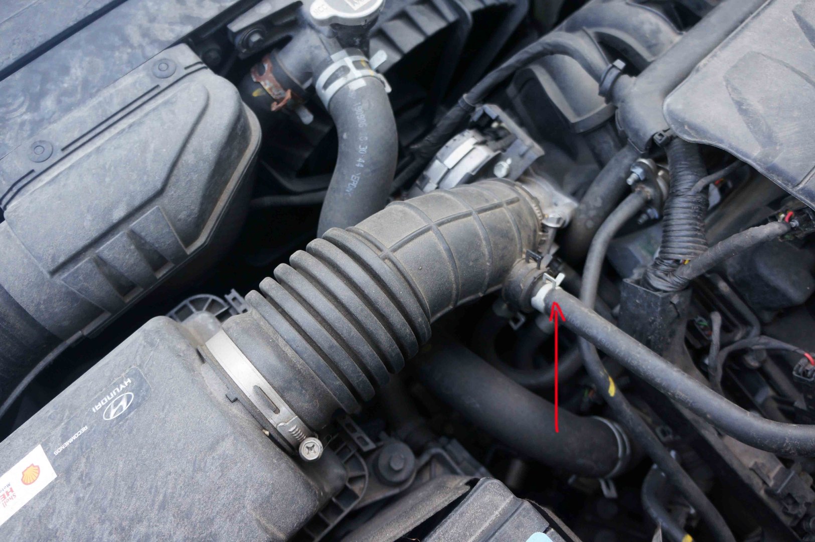 i30_PDE_1,4l_MPI_G4LC -sani_do_motoru -ze_by_air-flow_senzor...jpg