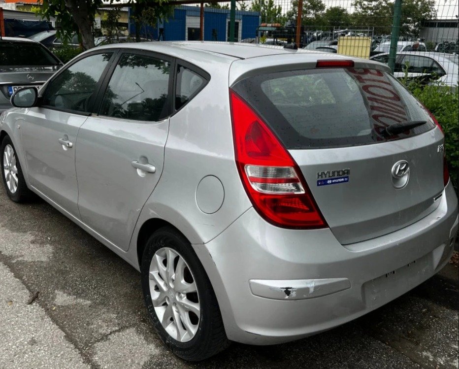 i30aa.JPG