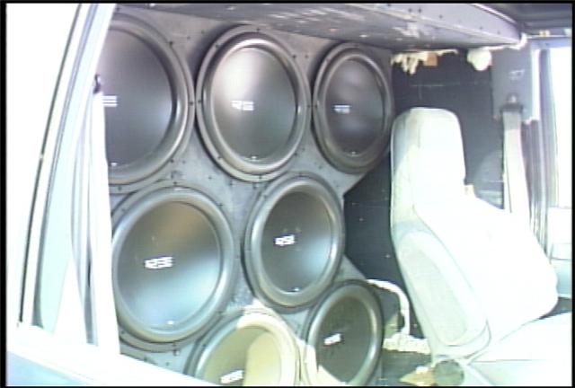 bass1.jpg