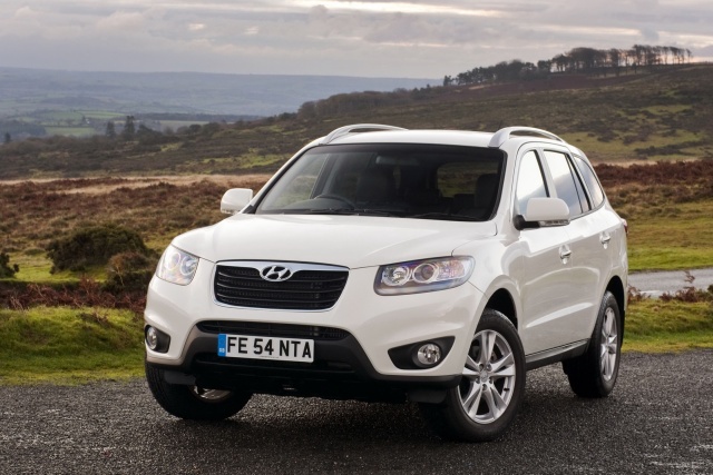 2010-Hyundai-Santa-Fe-1.jpg