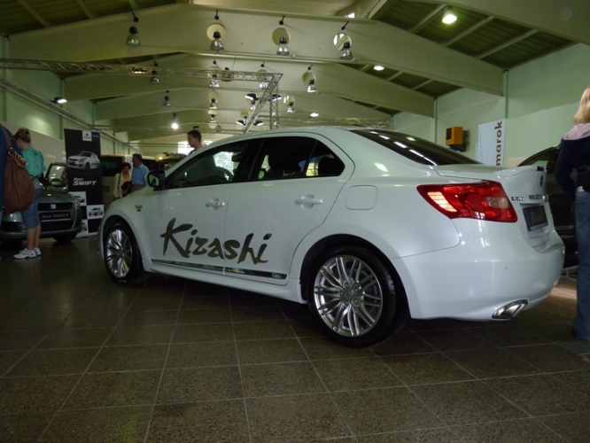 Suzuki Kizashi 7.JPG