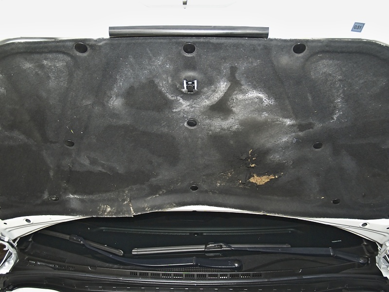 Původní polstrování haubny