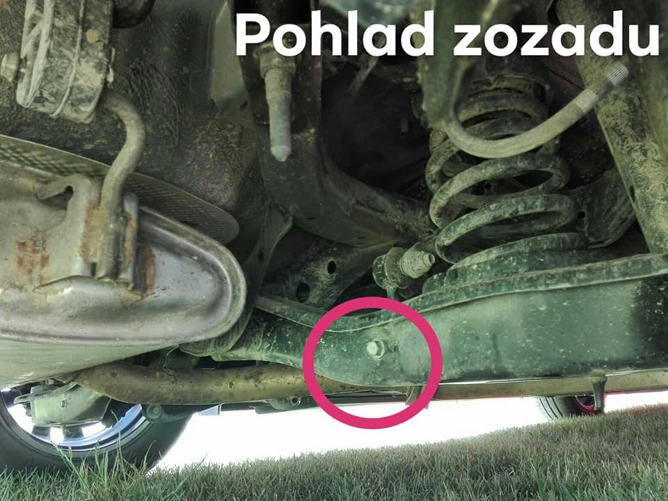 Pohlad zozadu na skrutku