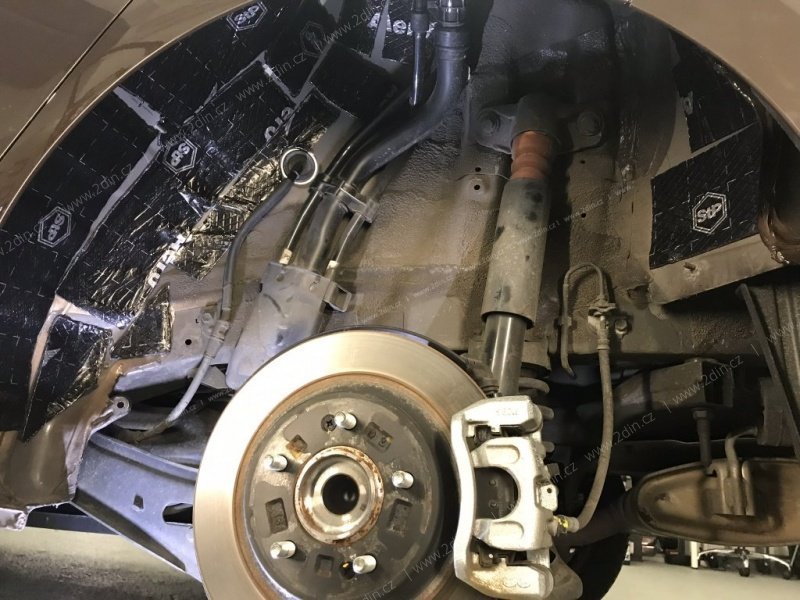 i30_PDE_odhlucneni_podbehu -8428.jpg